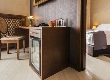 Мини-отель на 10 номеров/санузлы в каждом номере