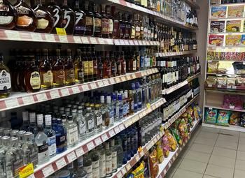 Фото 2 Продуктовый магазин с алкогольной лицензией | Прибыль ≈ 400 000 ₽/мес