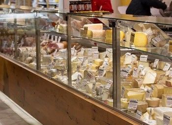 Магазин сыров и деликатесов/прибыль 1 000 000 чистыми в месяц