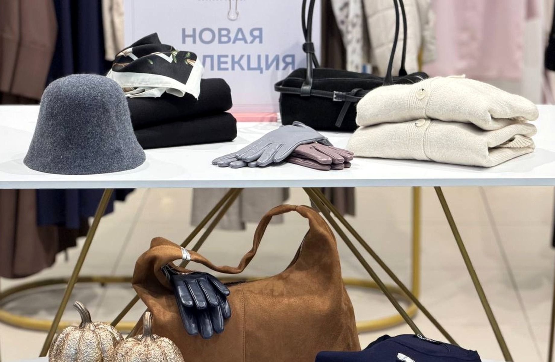 Фото 6 Магазин женской одежды ELNY на 1-м этаже ТЦ «Хорошо!»