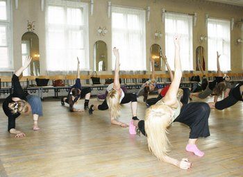 Фото Крупнейшая школа танцев