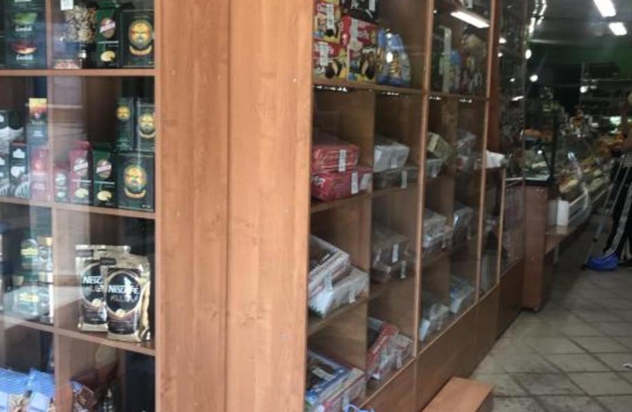 Фото 1 Прибыльный продуктовый магазин в густонаселенном районе города