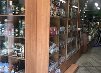 Фото Прибыльный продуктовый магазин в густонаселенном районе города