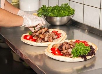 Столовая рядом с крупным БЦ