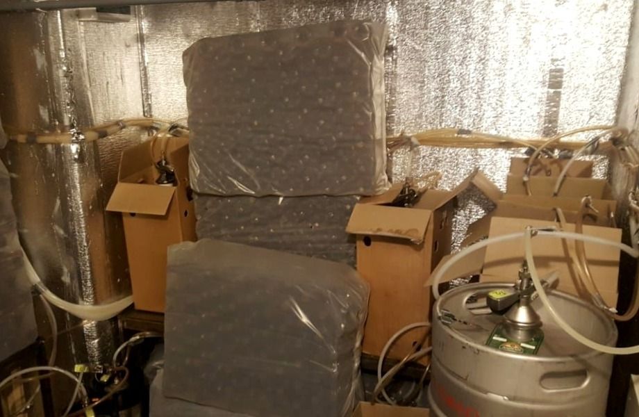 Фото 1 Магазин разливного пива на проходной улице рядом с метро