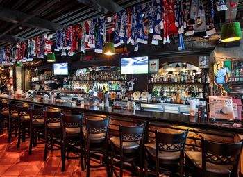 Бар с Танцполом в центре города