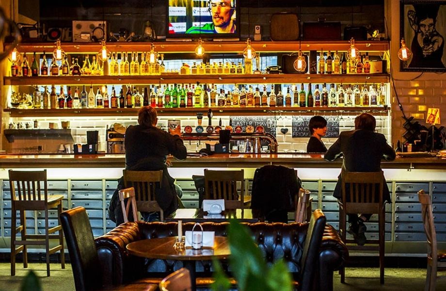 Бар с Танцполом в центре города