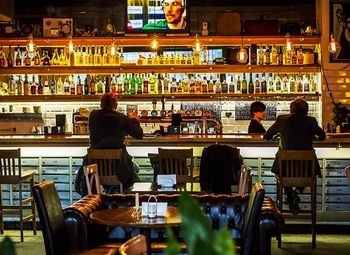 Бар с Танцполом в центре города