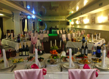 Фото 2 2 банкетных зала с общей площадью 600 м2