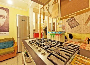 Фото Прибыльный хостел в центре Петербурга