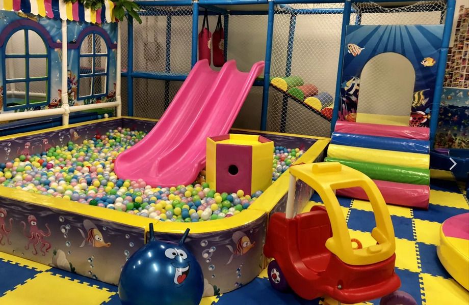 Фото 4 Детская игровая площадка в торговом центре