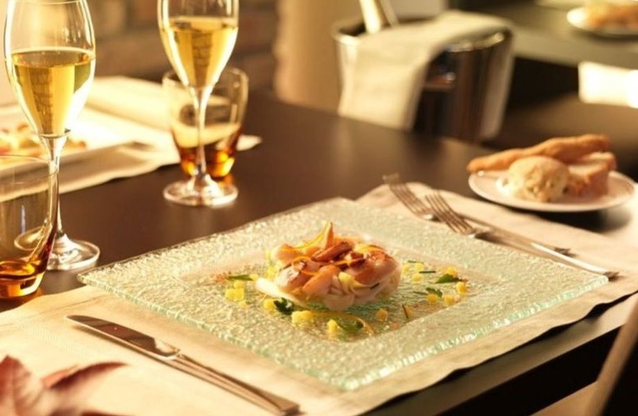 Кафе на первой линии/низкая аренда