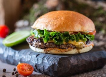 Прибыльная бургерная в студенческом районе