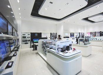 Фото Магазин электроники у метро
