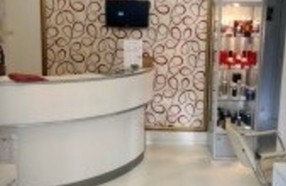 Отличный салон красоты в Московском районе
