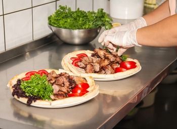 Фото 3 Продуктовый магазин + кафе шаверма