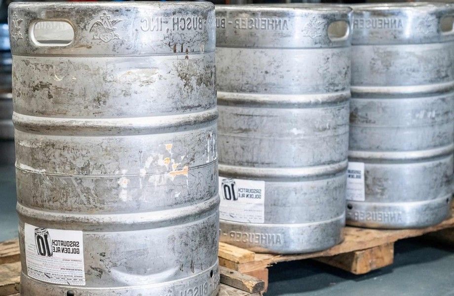 Фото 2 Магазин разливных напитков в густонаселенном районе