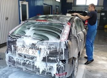 Фото Автомойка с 4-я постами и шиномонтажем