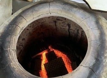 Тандыр около метро с высоким трафиком