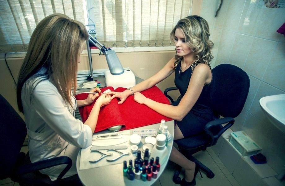 Фото 1 Маникюрная студия на юге Петербурга/ доход 100.000