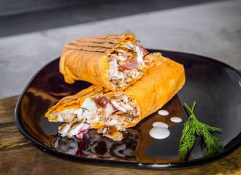 Шаурма с высоким доходом