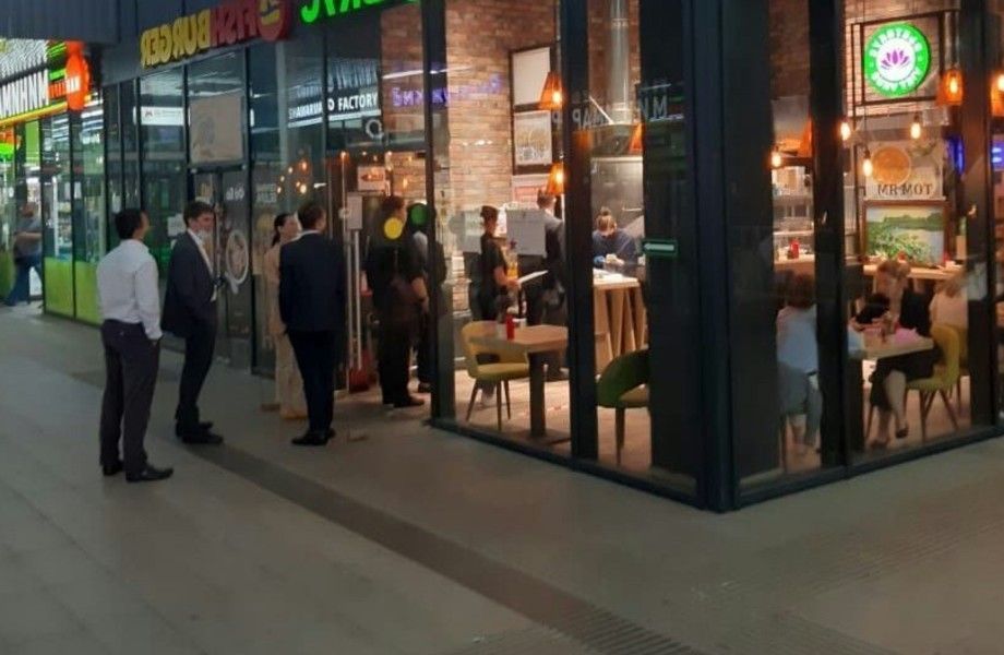 Кафе в Деловом Центре