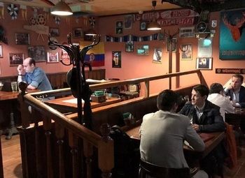 Ирландский паб около метро (бизнесу 8 лет)