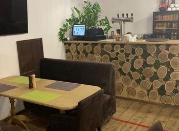 Кафе с низкой арендой, единственная точка общепита в ТЦ