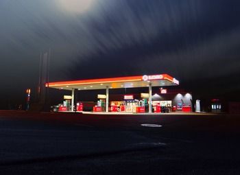 Фото Автозаправочный комплекс (АЗС, мойка, шиномонтаж, кафе)
