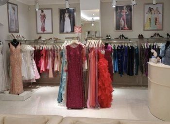Салон аренды дорогих вечерних платьев на Новом Арбате
