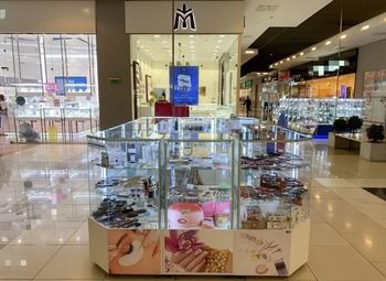 Фото Островок в ТЦ с маникюрными принадлежностями с подтверждённой прибылью