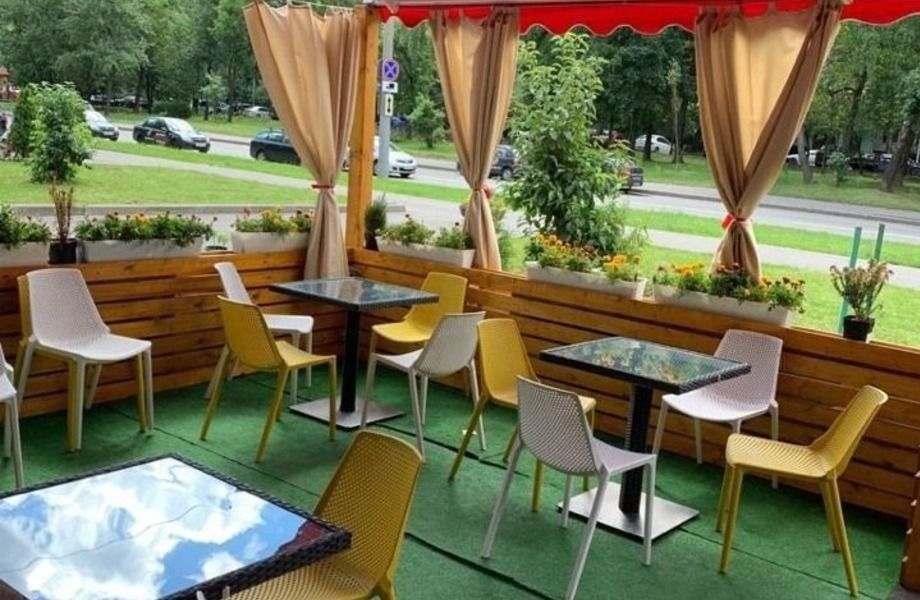 Прибыльное кафе с автомойкой в спальном районе