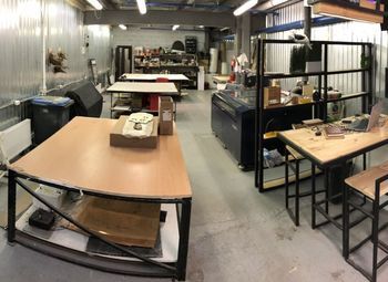 Производство световой рекламы, корпусной мебели, интерьерных украшений