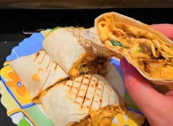 Фото Киоск утепленный, полностью оборудованный под горячую кухню.