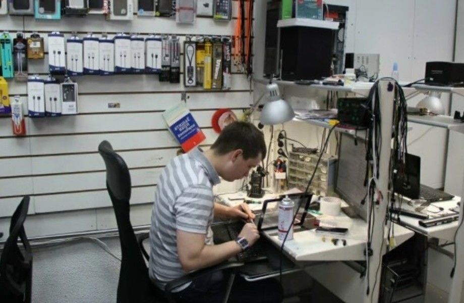 Фото 2 Сервис центр по ремонту техники Apple