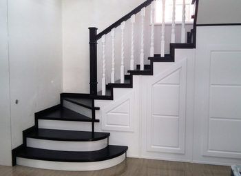 Фото Компания по продаже и установке лестниц