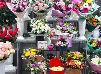 Фото Магазин цветов в центре (4 года бизнесу)
