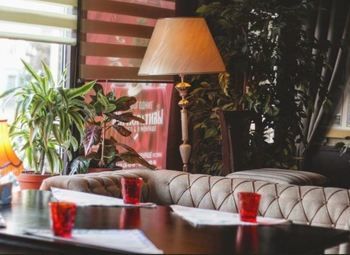 Гриль-бар в центре / 100 посадочных мест