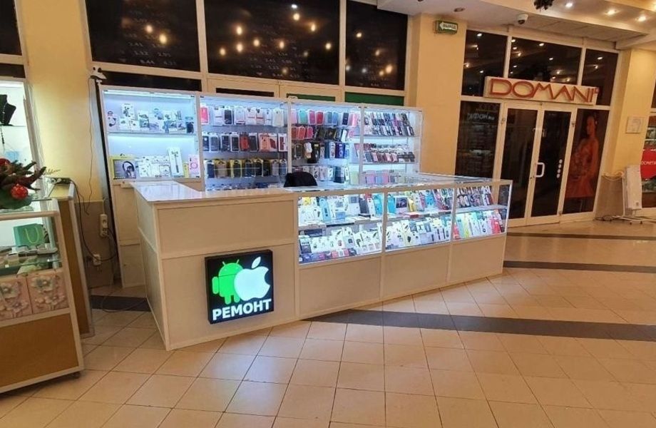 Фото 1 Точка продажи аксессуаров и ремонта телефонов в ТЦ УниверСити