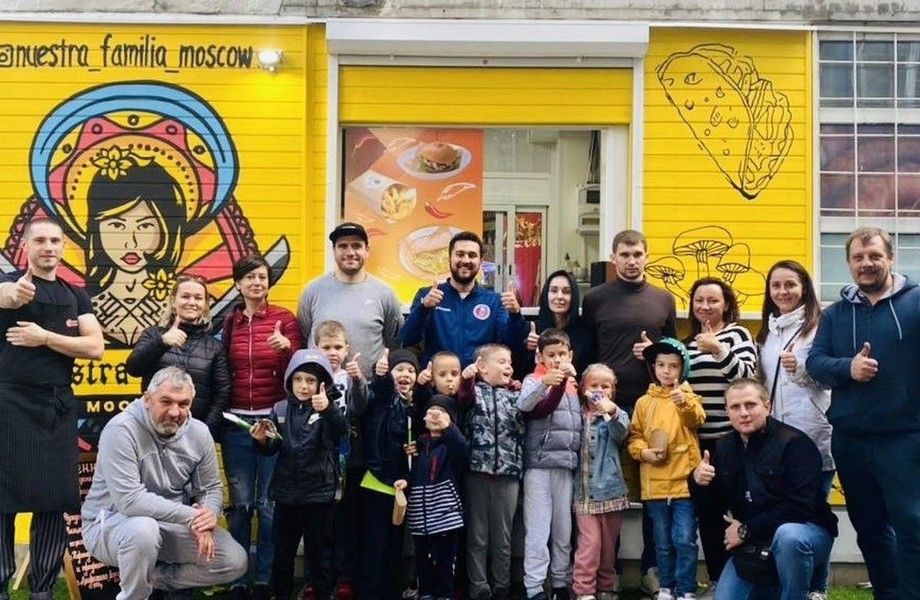 Фото 2 Готовый бизнес Яркая закусочная с едой на вынос