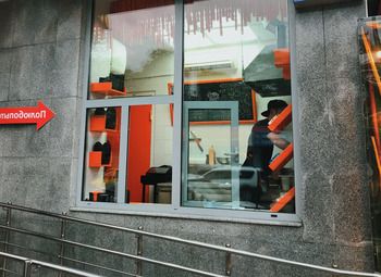 Фото Кафе-шаверма у метро (14 посадочных мест)