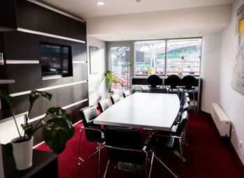 Компания по монтажу натяжных потолков / Высокий доход 