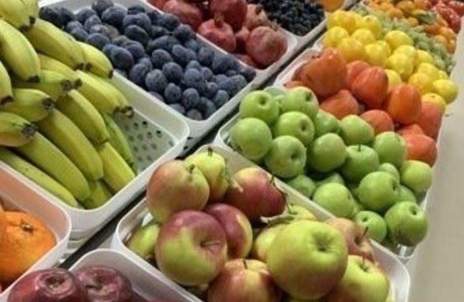 Фото 1 Магазин с фруктами, овощами и сухофруктами