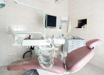 Фото Стоматология (4 кабинета+рентген) / Работает 20 лет