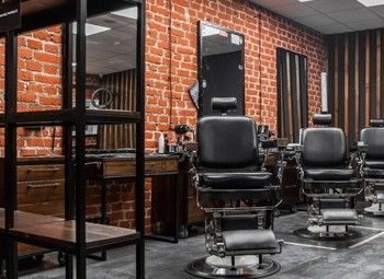 Премиальный барбершоп (3 места) в центре города