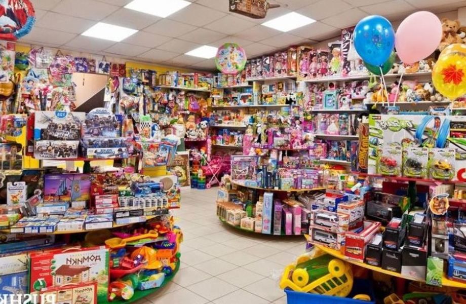 Магазин детской одежды и игрушек (8 лет) / Здание в собственность