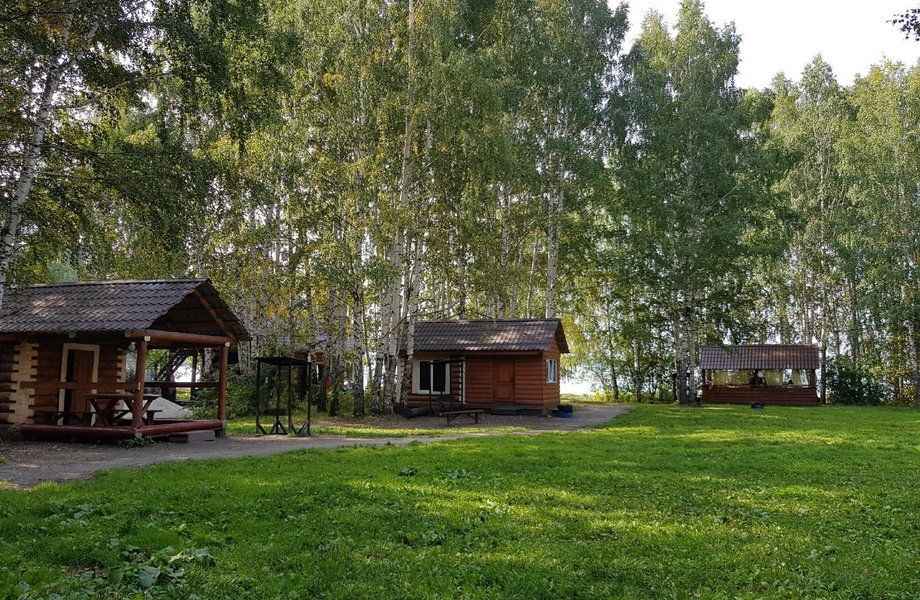 Фото 1 База отдыха на берегу озера /Собственный пляж