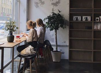 Кофейня с детской комнатой / Бизнесу 3 года 