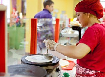 Блинная на первой линии / Лояльный арендодатель