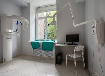 Фото Стоматология рядом с БКЛ (работает 10 лет)